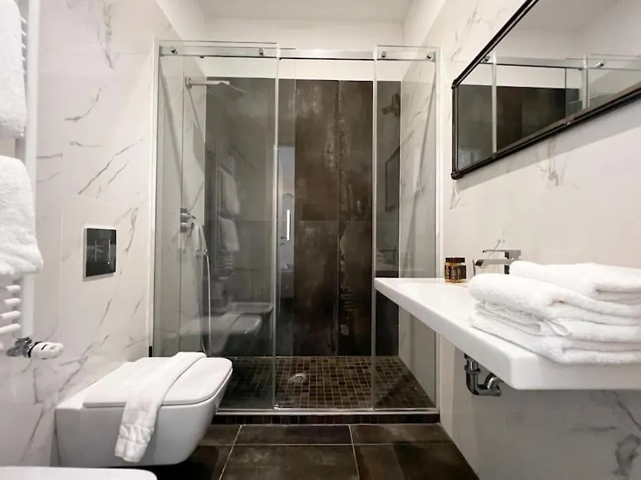 Designer Loft Stazione Centrale - Duomo Apartment Milan